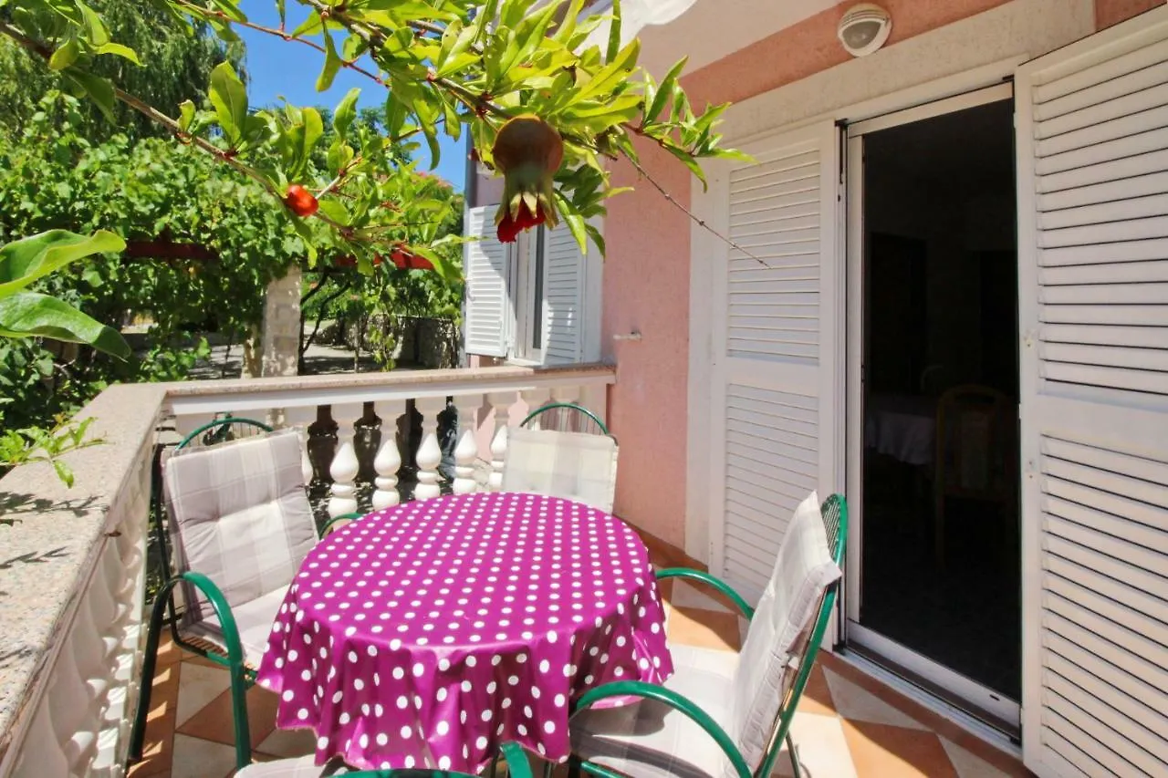 Apartments Alex Baska  Guest house Baska (Krk)