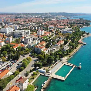 & Kolovare 3, Penzion Zadar